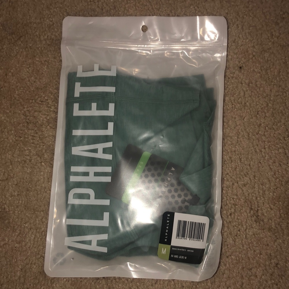 Alphalete revival shorts jade green